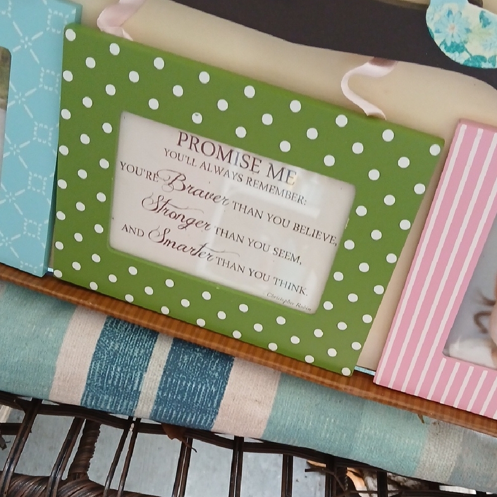 Owl-Themed Multi-Color Photo Frame - Picture 2 of 4